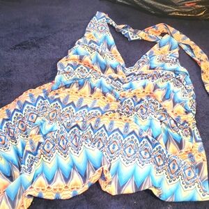 Size L tribal print short dress